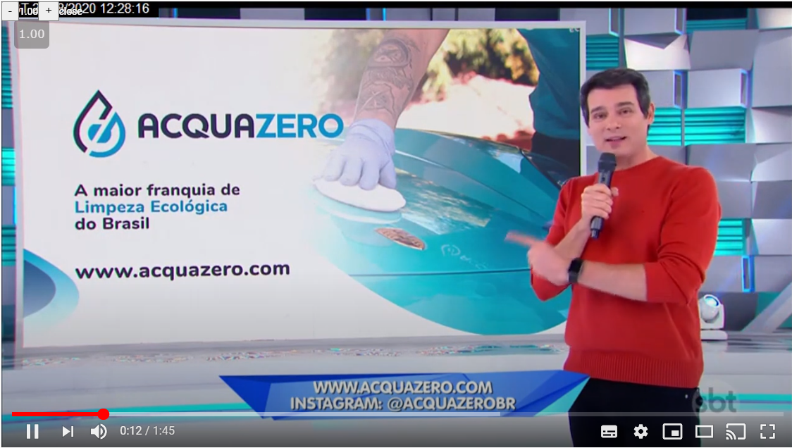 Vemos o apresentador Celso Portiolli (SBT) falando da Acquazero em sue programa de TV (imagem ilustrativa). Texto: indique e ganhe.