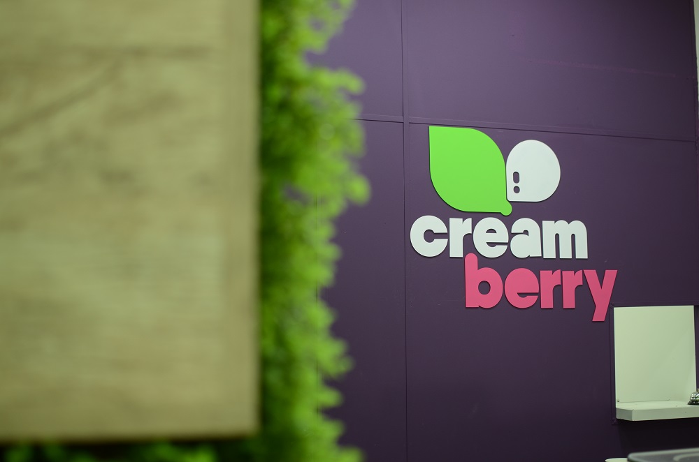 imagem da logo cream berry na loja imagem ilustrativa case de sucesso franqueada cream berry