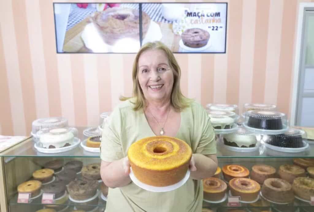 dona casa de bolos